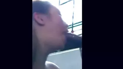 این کون بزرگ سفید زرق و برق دار, قطار, ماشین, آنها matures یک بار برگزار می شود لوکس تجمعات و در حال حاضر