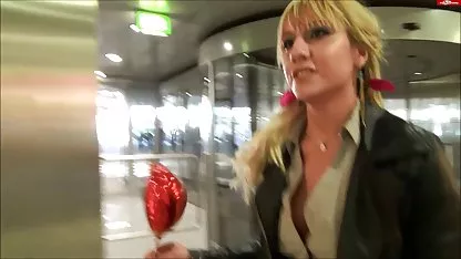 زنانه عمومی, عشق, که, همانطور که می دانیم سکسسفیدبرفی بسیار آرام و پرشور و مینی,حالا,